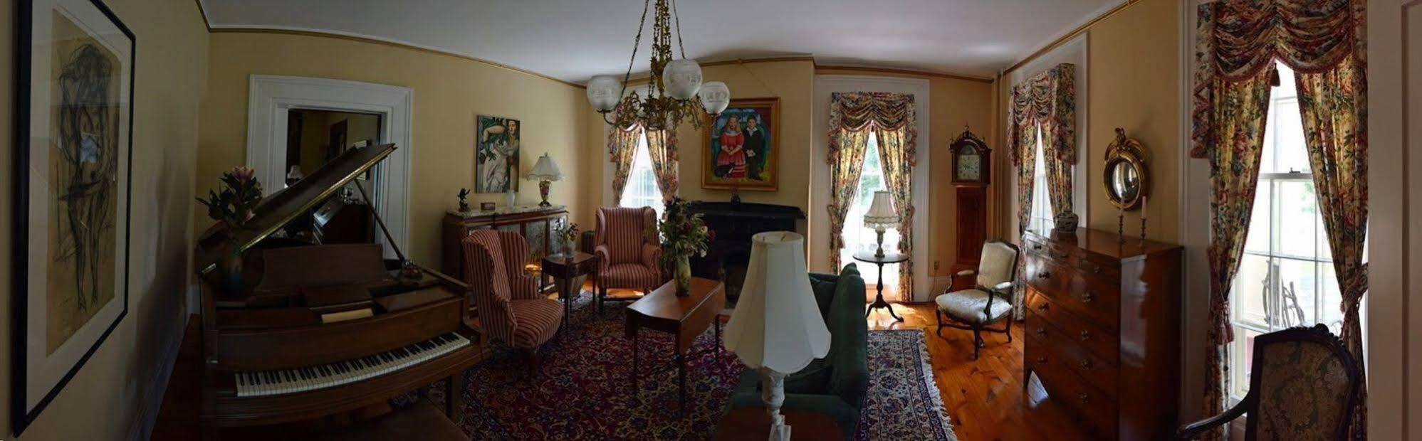 Oakcliff Bed And Breakfast Halfmoon Dış mekan fotoğraf